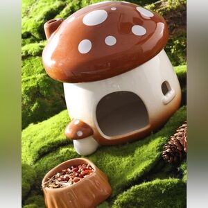 Mushroom Shaped Ceramic Pet House